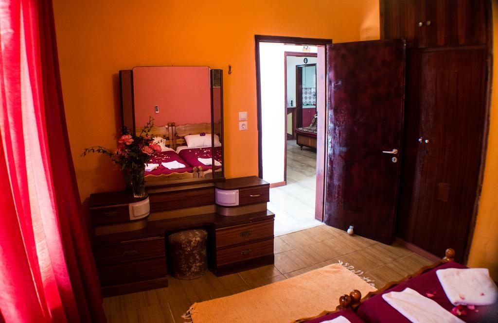 Agathi Beach House Agios Gordios  Habitación foto